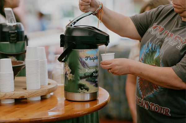 Tropical Farms - Macadamia Nut Farm Oahu. Hawaii